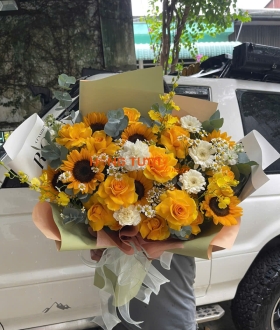Bó Hoa Hướng Dương Vàng Phối Đồng Tiền Trắng