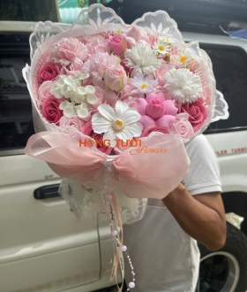Bó Hoa Sáp Hồng Phấn Phối Hoa Trắng Nơ Voan