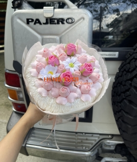 Bó Hoa Sáp Hồng Phấn Phối Nụ Hồng Đậm