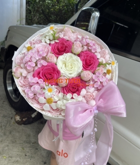 Bó Hoa Sáp Hồng Phối Hồng Trắng Nơ Hồng