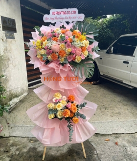 Kệ Hoa Tươi Hai Tầng Hồng Pastel Phối Hoa Hồng Cam