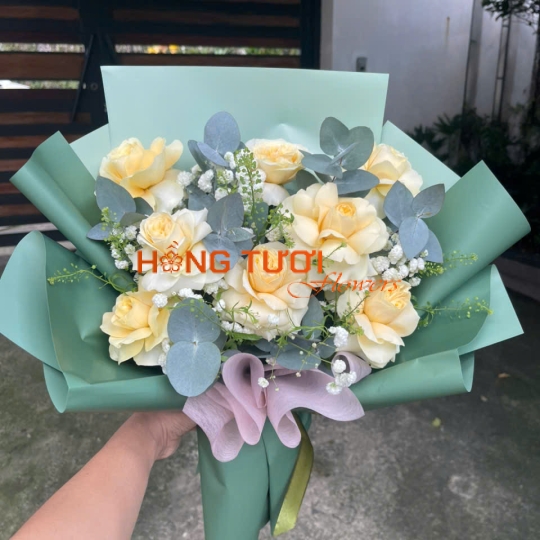 Bó Hoa Hồng Vàng Kem Phối Baby Trắng
