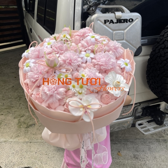 Bó Hoa Sáp Hồng Pastel Phối Hoa Cúc Trắng