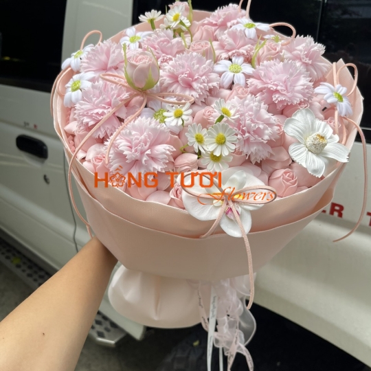 Bó Hoa Sáp Hồng Pastel Phối Hoa Cúc Trắng