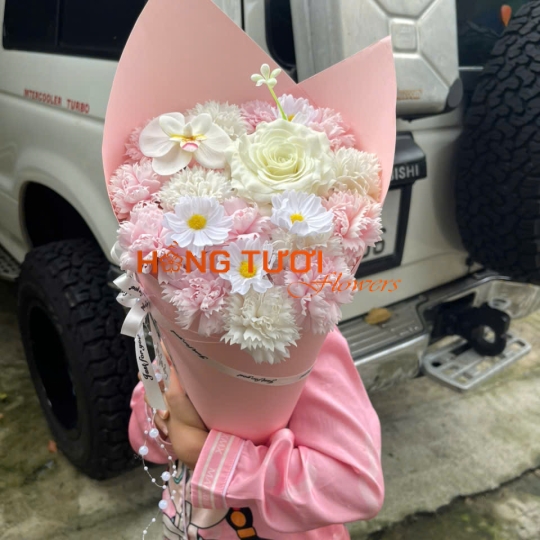 Bó Hoa Sáp Hồng Phấn Phối Hồng Trắng Và Cúc Trắng