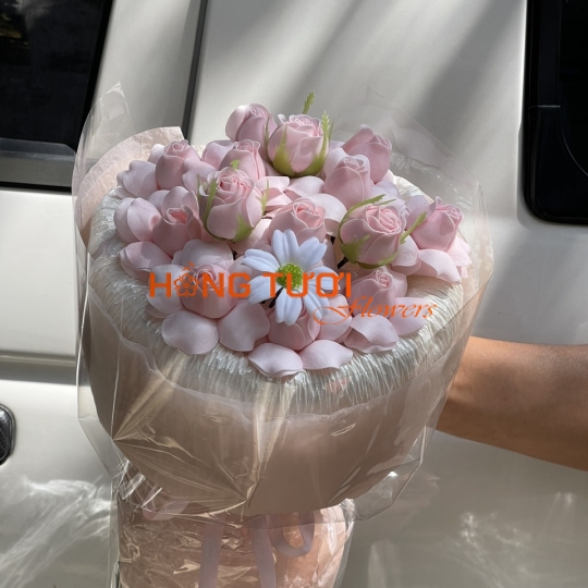 Bó Hoa Sáp Hồng Phấn Phối Cúc Trắng