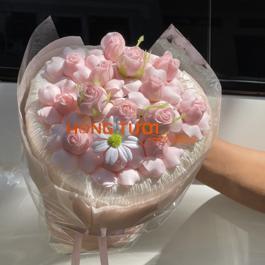 Bó Hoa Sáp Hồng Phấn Phối Cúc Trắng