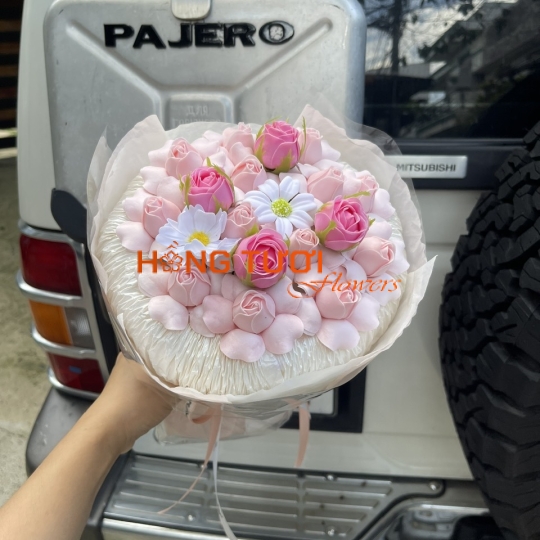 Bó Hoa Sáp Hồng Phấn Phối Nụ Hồng Đậm