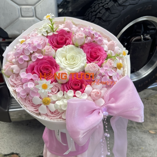 Bó Hoa Sáp Hồng Phối Hồng Trắng Nơ Hồng