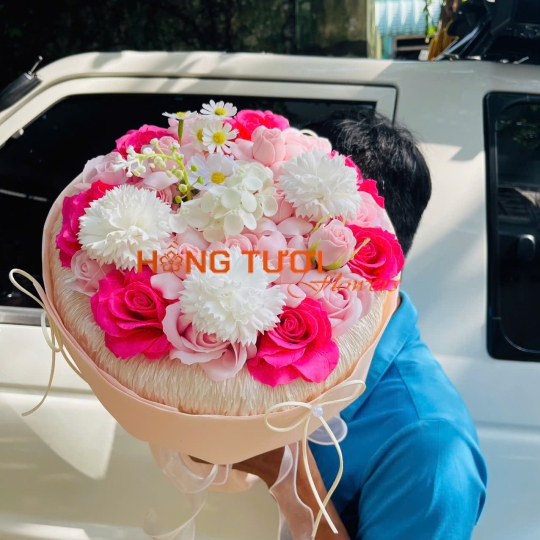 Bó Hoa Sáp Hồng Phối Trắng Dáng Tròn