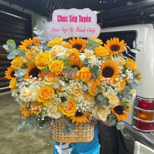 Giỏ Hoa Hướng Dương Cam Phối Hồng Vàng