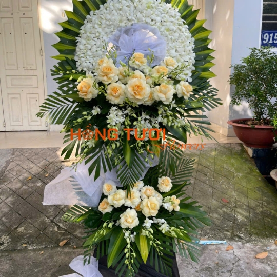 Kệ Hoa Chia Buồn Hai Tầng Lan Trắng Phối Hồng Kem