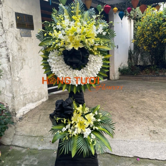Kệ Hoa Chia Buồn Vòng Tròn Phối Ly Vàng Nhạt